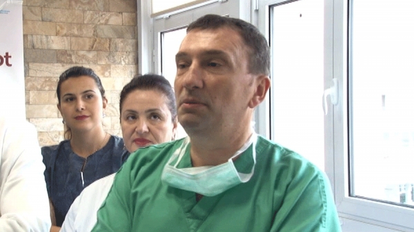 Dr Dejan V. Pavlović nastavlja izvođenje laparoskopskih operacija u Novom Pazaru