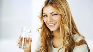 Da li smo svesni toga &scaron;ta radimo organizmu ako ne pijemo dovoljno vode?